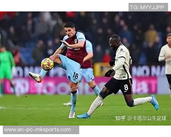 英超激战哈德斯菲尔德主场迎战伯恩利争夺关键三分 英超激战哈德斯菲尔德主场迎战伯恩利争夺关键三分